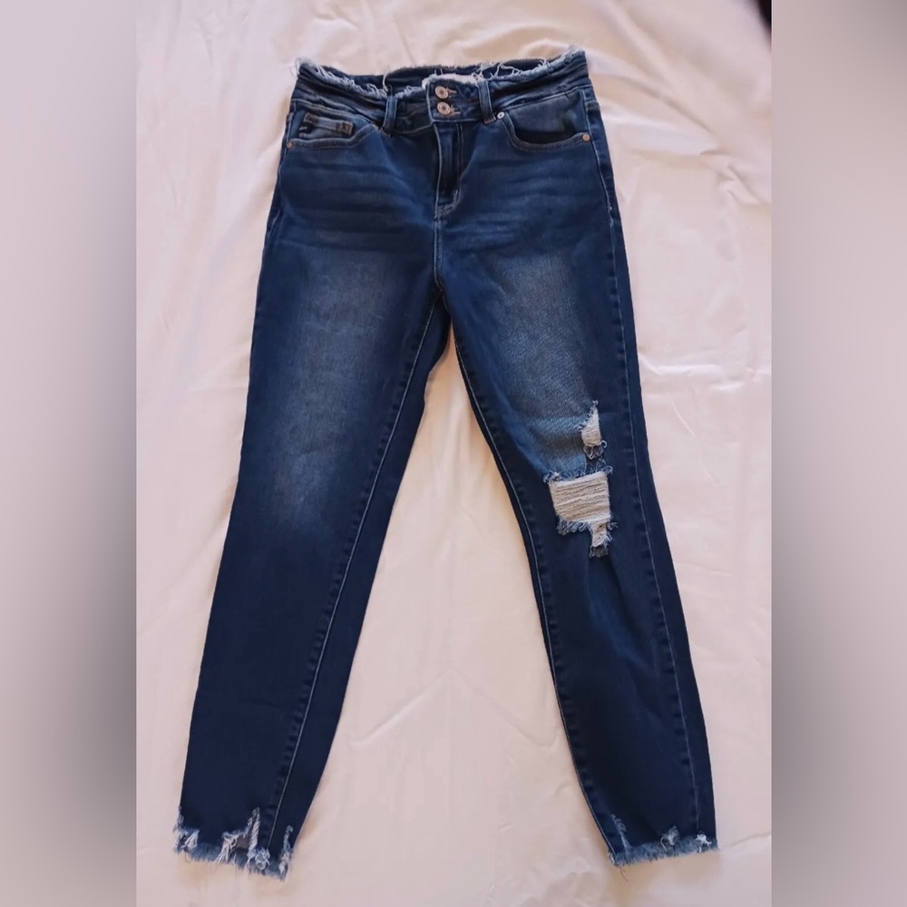 Kancan 7/27 skinny dark wash distressed jeans